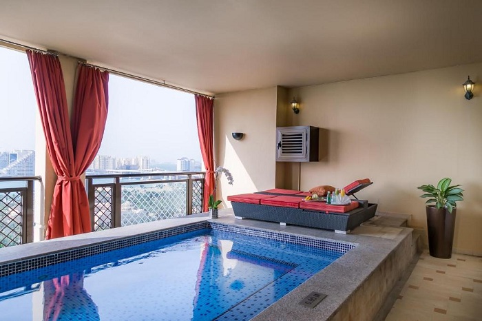 فندق بمسبح خاص في دبي بوكينج